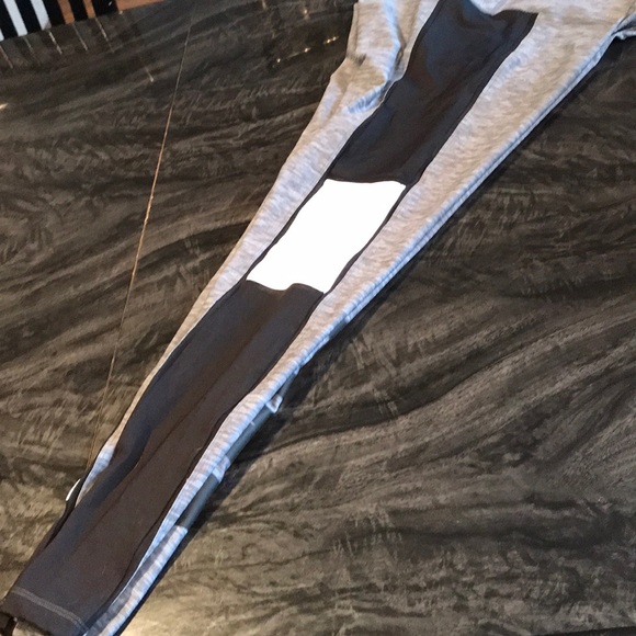 BNWT VS PINK HIGH WAIST BONDED LEGGING - Picture 3 of 6